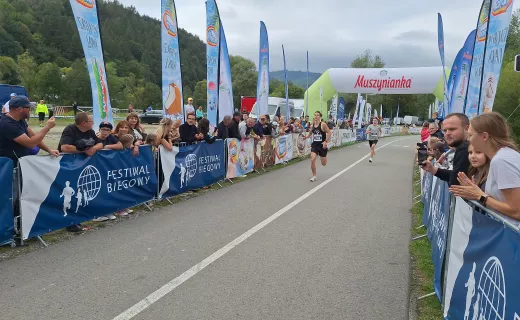 Bieg na 1 km cieszył się wielkim zainteresowaniem na Festiwalu Biegowym w Piwnicznej - 18